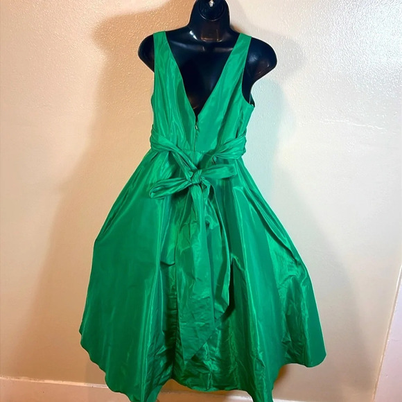 Rickie Freeman for Teri Jon Deep V Bow A Line midi dress in green size 10 - Picture 8 of 13